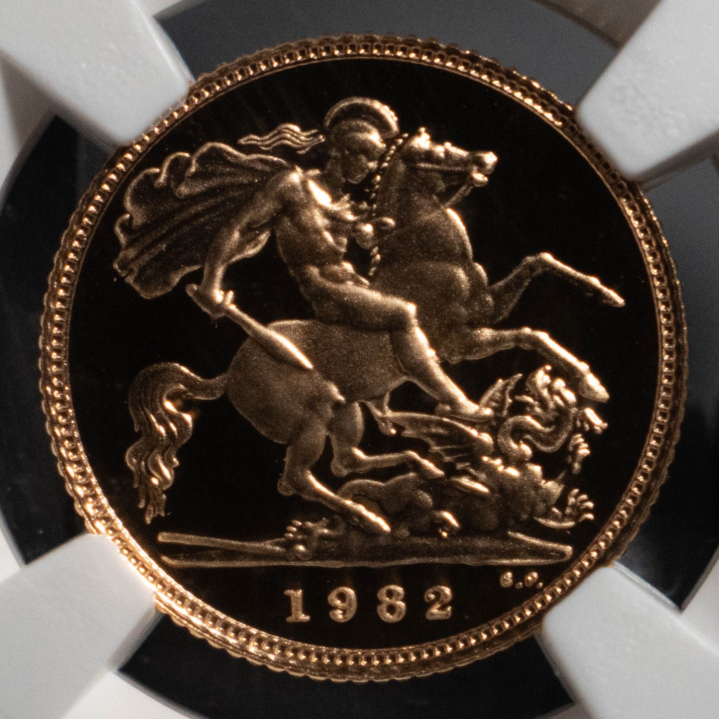 1982 ヤングエリザベス ハーフソブリン 金貨 NGC PF70UC