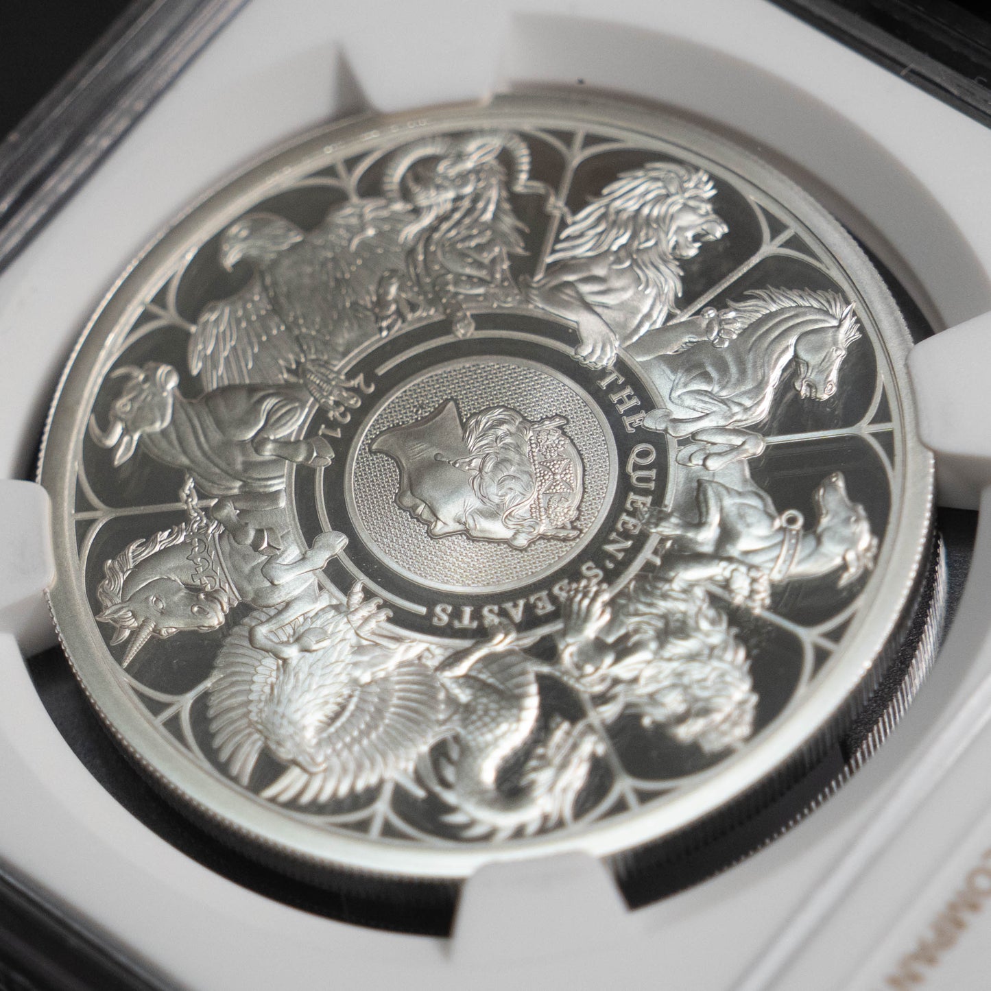 2021 クイーンズビースト コンプリーター 2ポンド 1オンス NGC PF69UC 銀貨