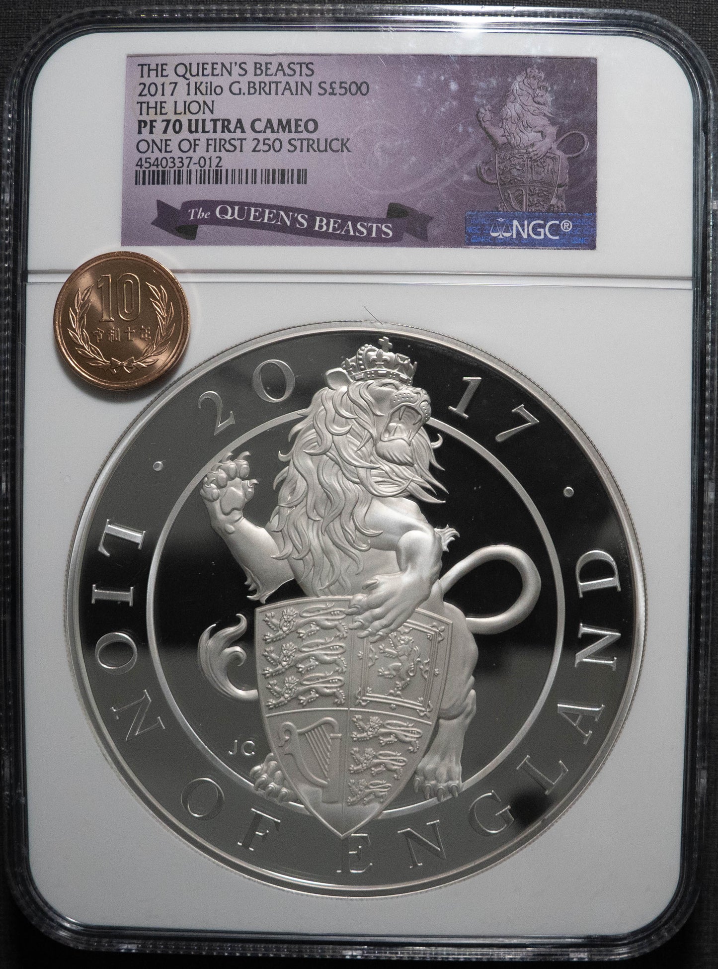 2017 イギリス クイーンズビースト ライオン 1kg 銀貨 500ポンド 初回限定