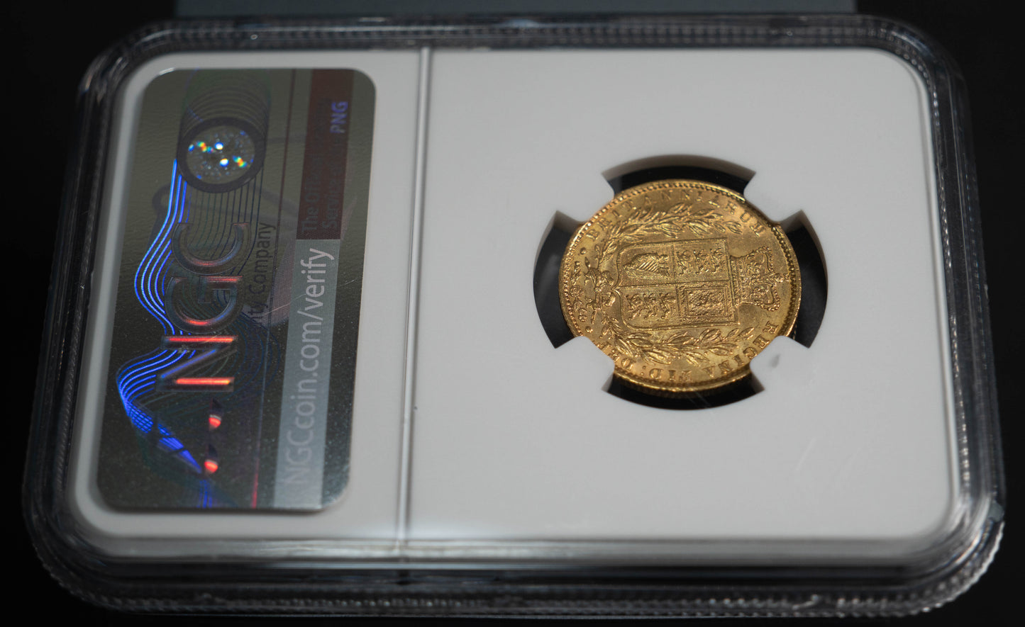 1862年 ヴィクトリア女王 ヤングヘッド ソブリン金貨 NGC AU58 シールド